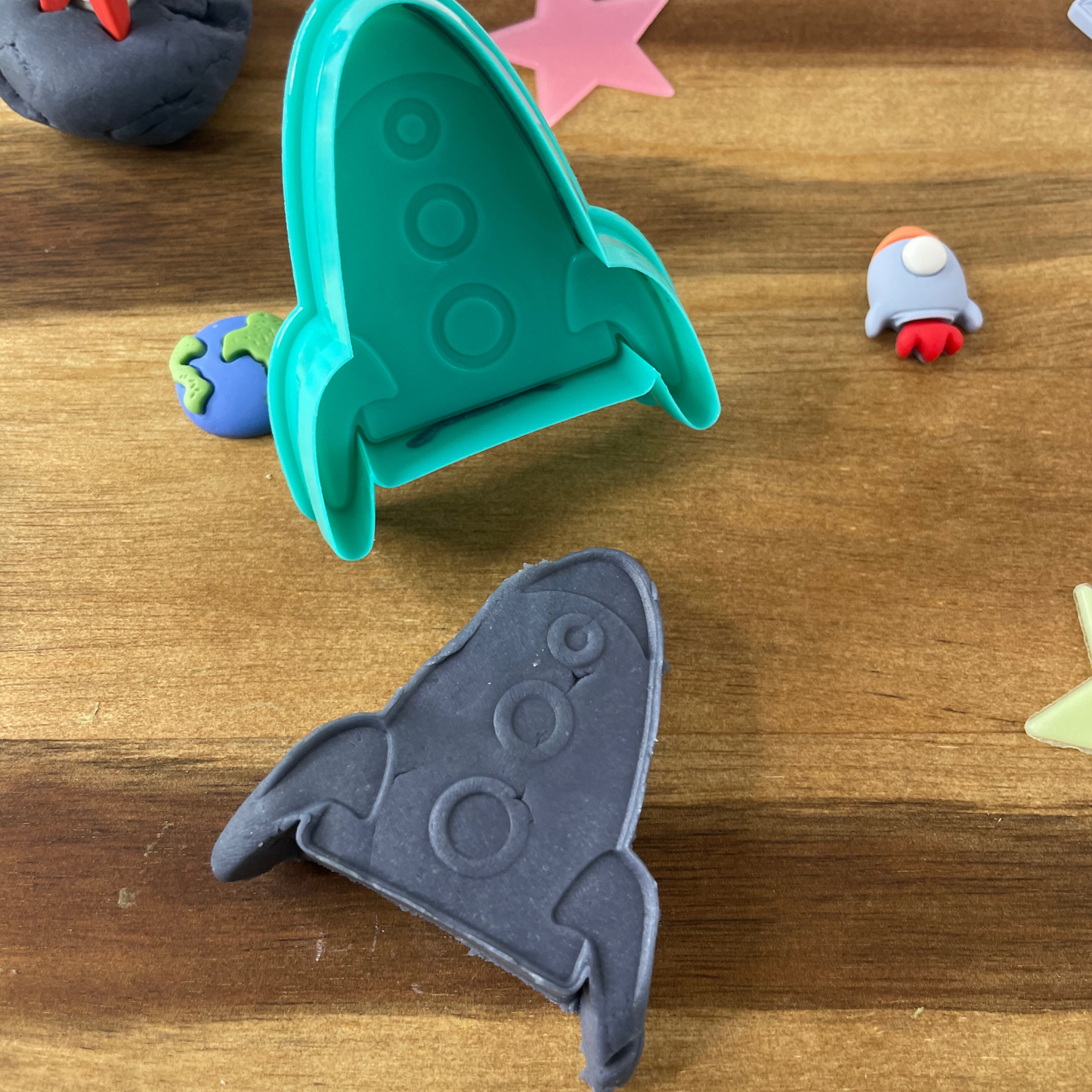 Playdough to Go: Blast Off